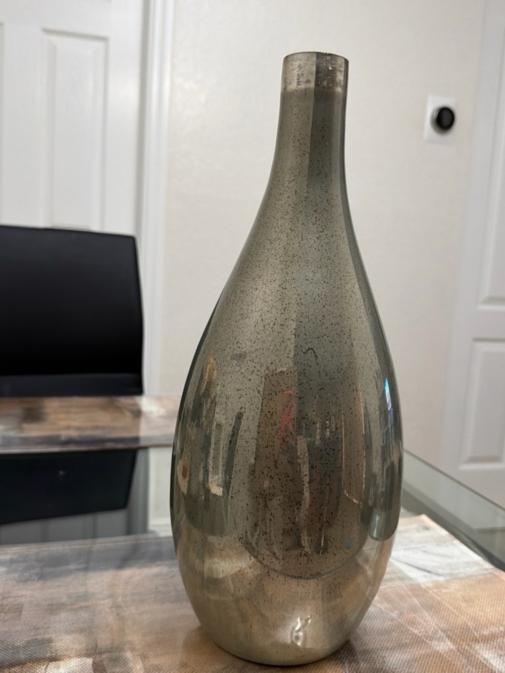 Sleek Metallic Glass Vase in Silver